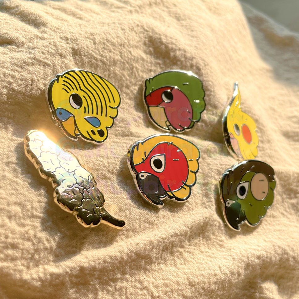 Lovebird Enamel Pin